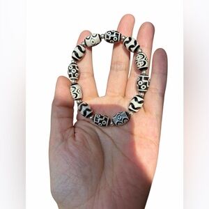 Tibetan Dzi Bead Bracelet
